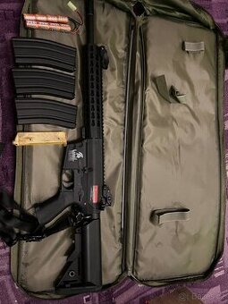 Airsoftová zbraň - M4 Lancer Tactical