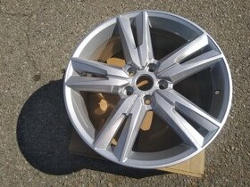 SEAT 7x18" ET45 5x112 originál R18 Ateca