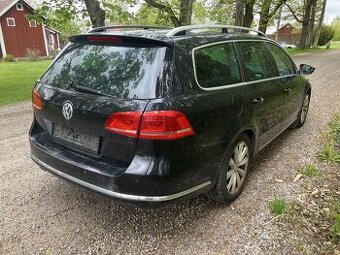 VW Passat B7 - Zadní nárazník LC9X - 3AF807421