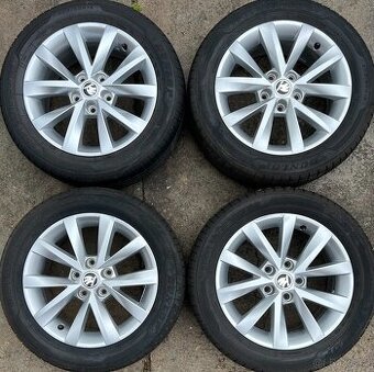 Letní kola Škoda Octavia 3 205/55 R16 Dunlop Bluresp. (0423)