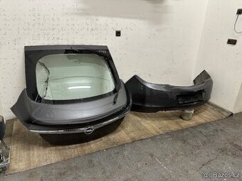 Opel Insignia hatchback víko kufru zadní část