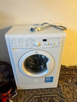 Pračka Indesit 5kg - 1