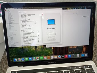 MacBook PRO 13 palců Apple M1 chip 8 GB RAM 256 ssd 120cykl