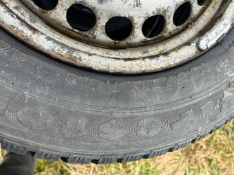 pneu kola s diskem 195 70R 15 - 1