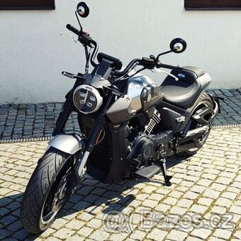 KEEWAY - C 1002V ŠEDÁ - EURO 5 - PŘEDVÁDĚCÍ MOTOCYKL - 1
