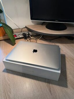 Apple MacBook Air 13" M1, 256GB SSD, 8GB RAM