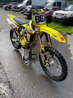 SUZUKI RMZ 450 - 1