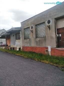 Prodej, komerční objekt 800 m2, Bochov