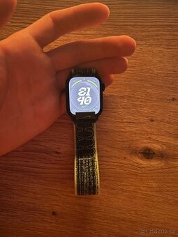 Apple Watch Series 8 41mm použité
