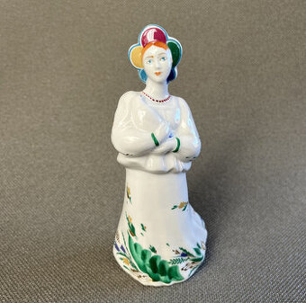 Porcelánová soška Kaťuša 16 cm, LFZ Lomonosov