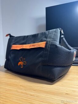 stylová a komfortní tašku pro malé pejsky nebo štěňátka