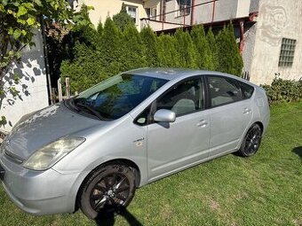 Toyota Prius II.