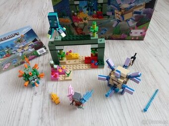 LEGO Minecraft 21180 Bitva se strážci