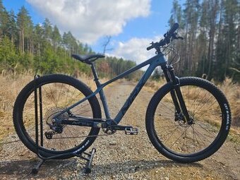 NOVÉ KARBONOVÉ HORSKÉ KOLO MRX