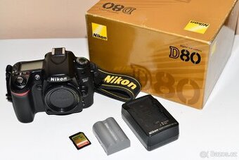 Nikon D80 + příslušenství