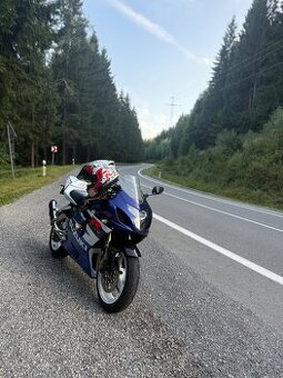 Suzuki gsxr 600