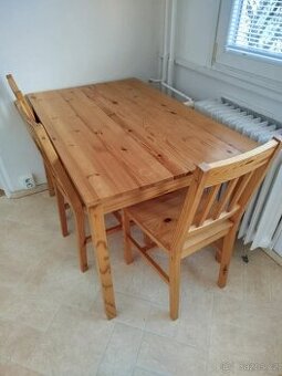 Jídelní stůl + židle