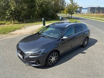 i30 kombi, automat 1.6 CRDi, 94 tkm, záruka