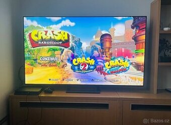 PlayStation 4 Slim 500 GB + originální ovladač + 2 hry