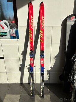 Atomic ATC 1 Twincap – sjezdové lyže 177 cm + vázání Marker