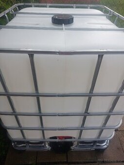 Kontejner IBC 1000l na pitnou vodu