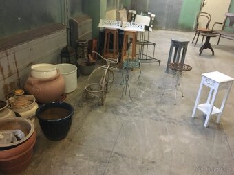 Police na kveonu. Kvetinac