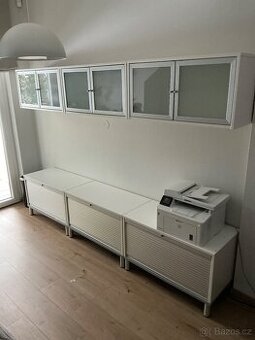 Sestava kancelářského nábytku IKEA