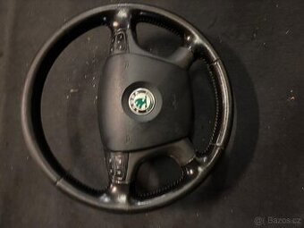 Škoda Octavia 2 multifunkční volant.