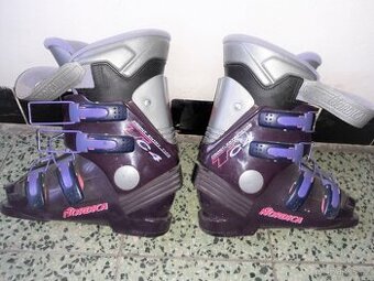 Prodám lyžařské boty na sjezd Nordica velikost 37