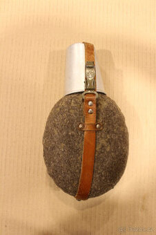 Klasická "polní láhev" s pohárkem - pro skauty a táborníky