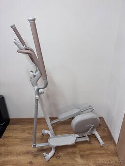 Eliptický trenažér samonapájecí Initial 300