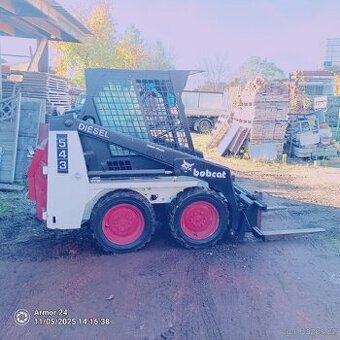 Smykový nakladač Bobcat 543