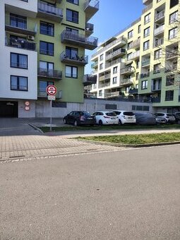 Pronájem parkovacího místa