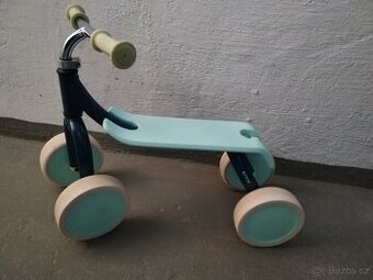 Dětské odrážedlo