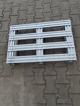 Prodám plechové palety