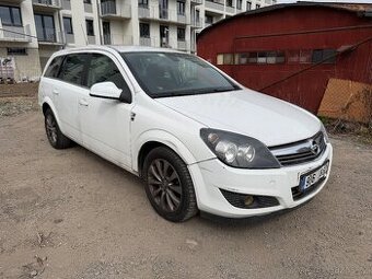 Opel Astra 1.7 CDTi kombi