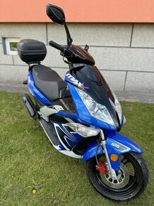 Skútr Motorro Max 125