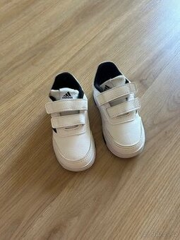 Adidas vel.22