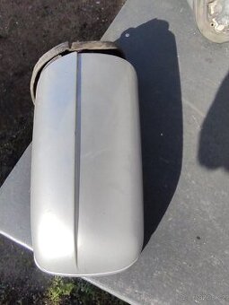 Mercedes W210 zrcatko