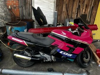 Honda CBR 1000F