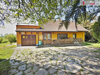Rodinný dům 4+1 s garáží, terasou, studnou