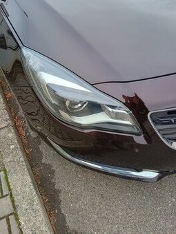Opel Insignia A-pravý světlomet