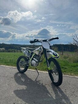 ZUUMAV 250