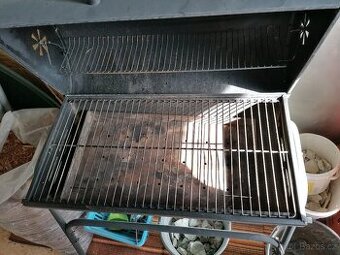 Prodám zahradní grill