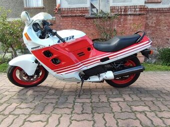 Honda CBR 1000F