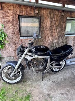 Suzuki GSXR 750