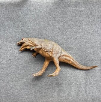 Plastoví Dinosauři (několik kusů)