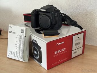 Canon EOS 90D