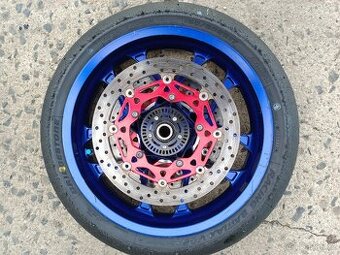 Kola Yamaha R1 - 1