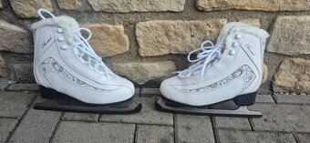 DÁMSKÉ ZIMNÍ BRUSLE TRULY FIGURE SKATE vel. 37 NOVÉ